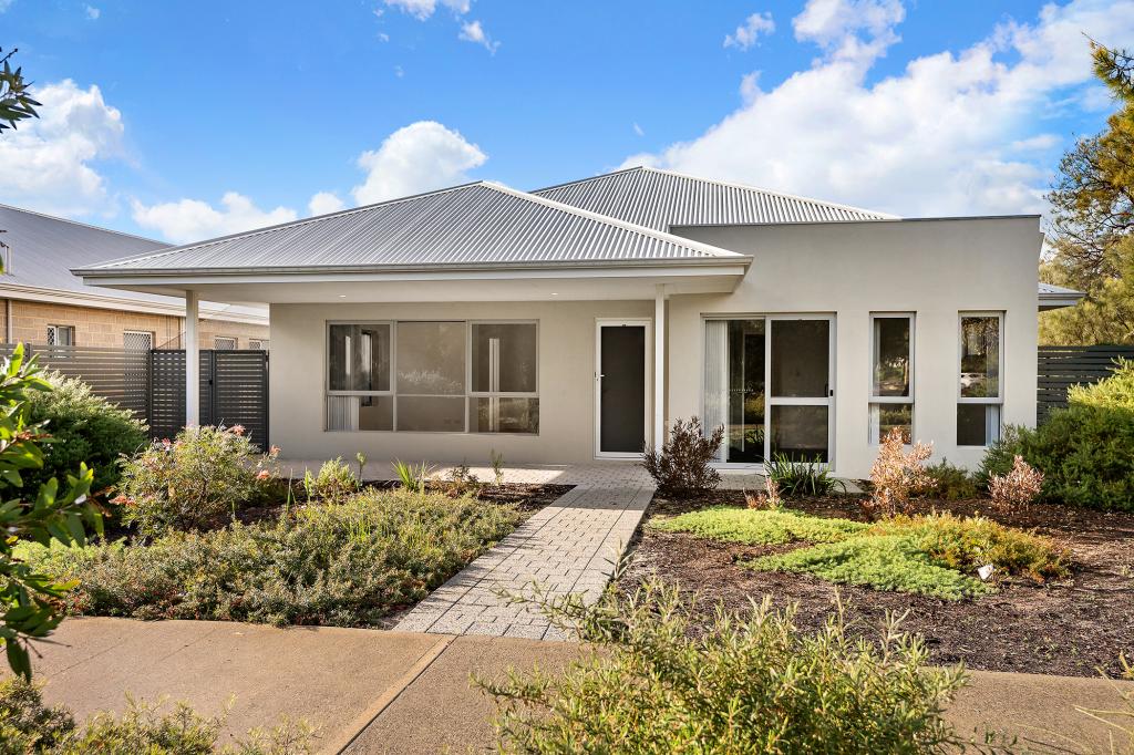 8 Whimbrel Cres, Coodanup, WA 6210