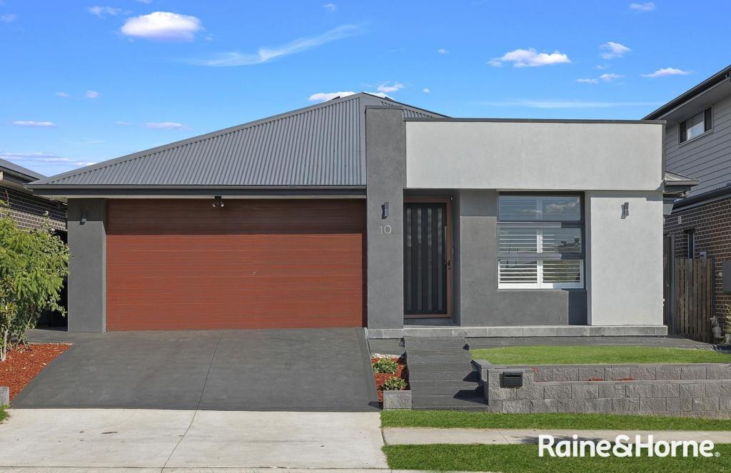 10 CORELLA AVE, ORAN PARK, NSW 2570