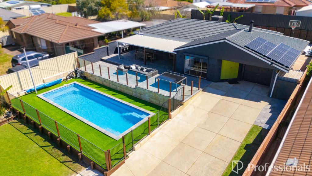17 Yaringa St, Golden Bay, WA 6174
