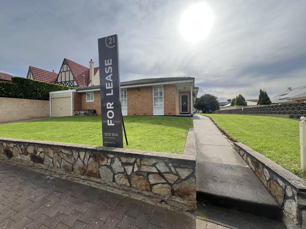 4 / 8 FERRIS AVE, SOMERTON PARK, SA 5044