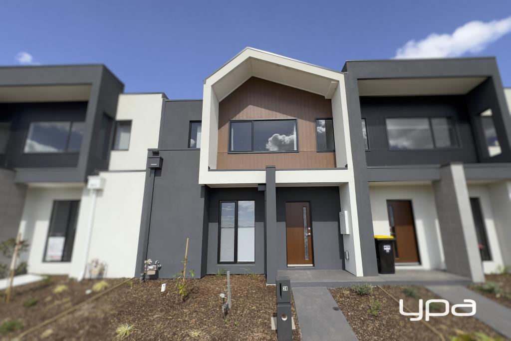 38 HARLEQUIN AVE, DEANSIDE, VIC 3336