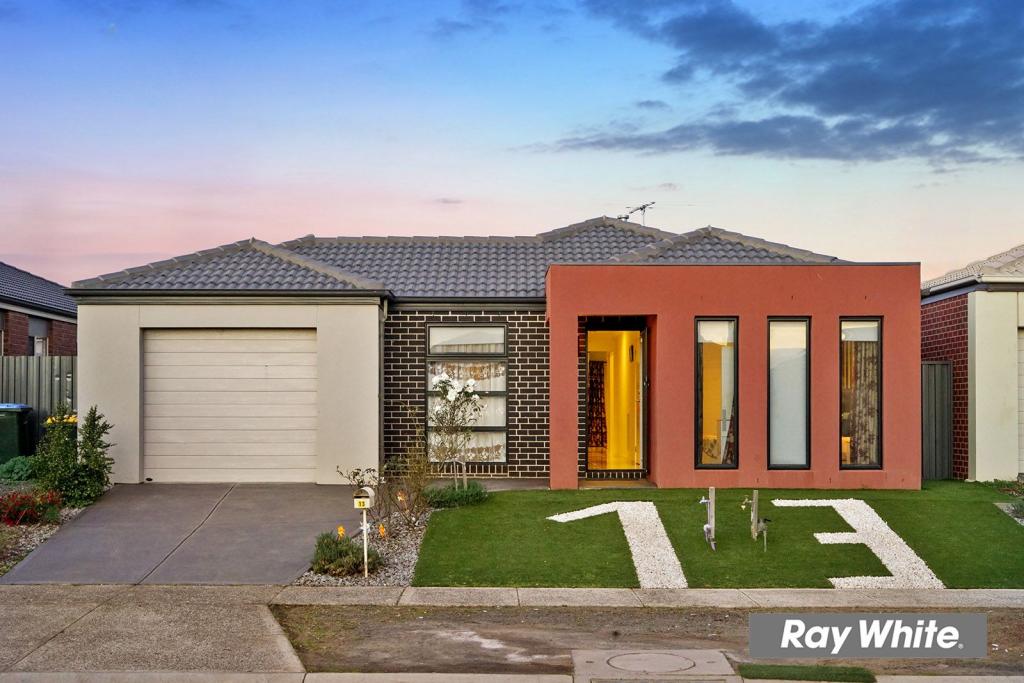 13 Lancewood Rd, Manor Lakes, VIC 3024