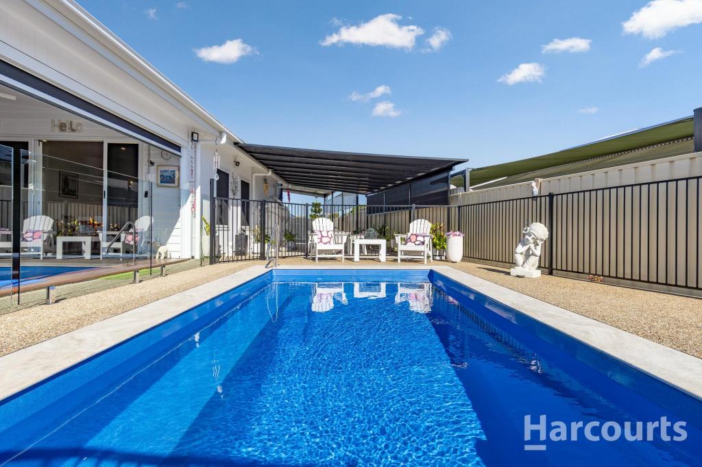 5 Honey Myrtle Cl, Burrum Heads, QLD 4659