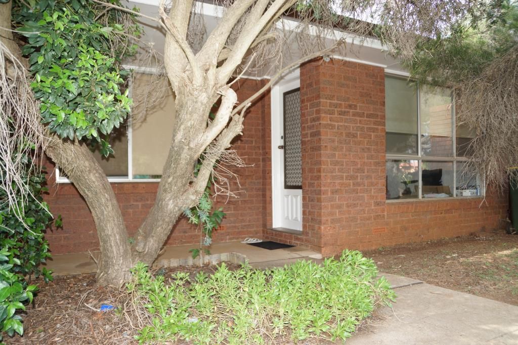 2/8 Forrest Cres, Dubbo, NSW 2830