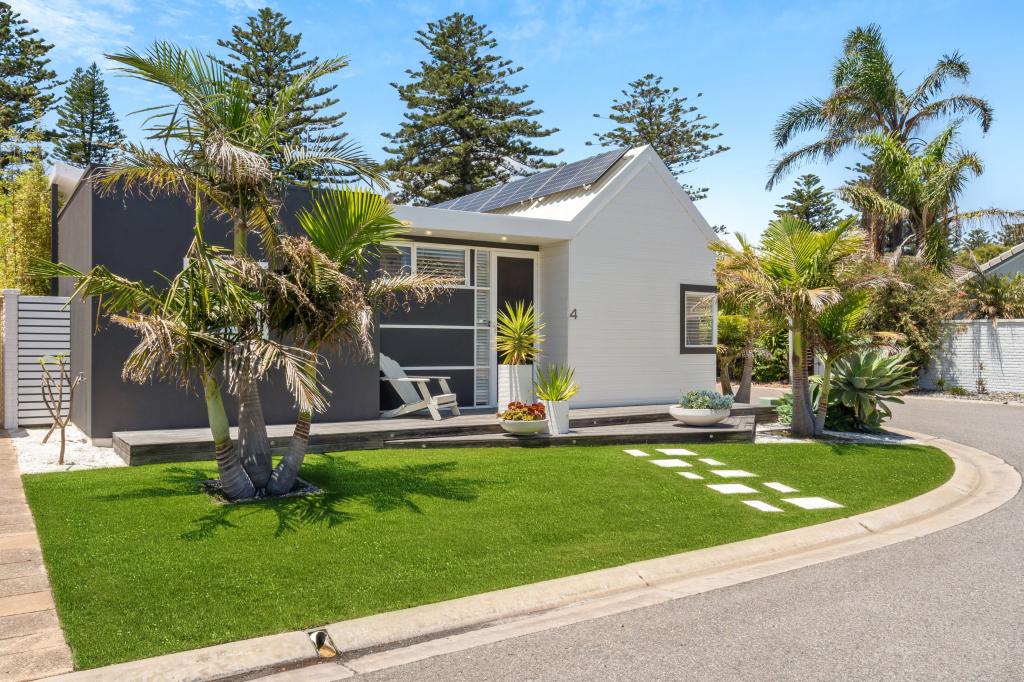 4 Lauriana Ct, North Haven, SA 5018