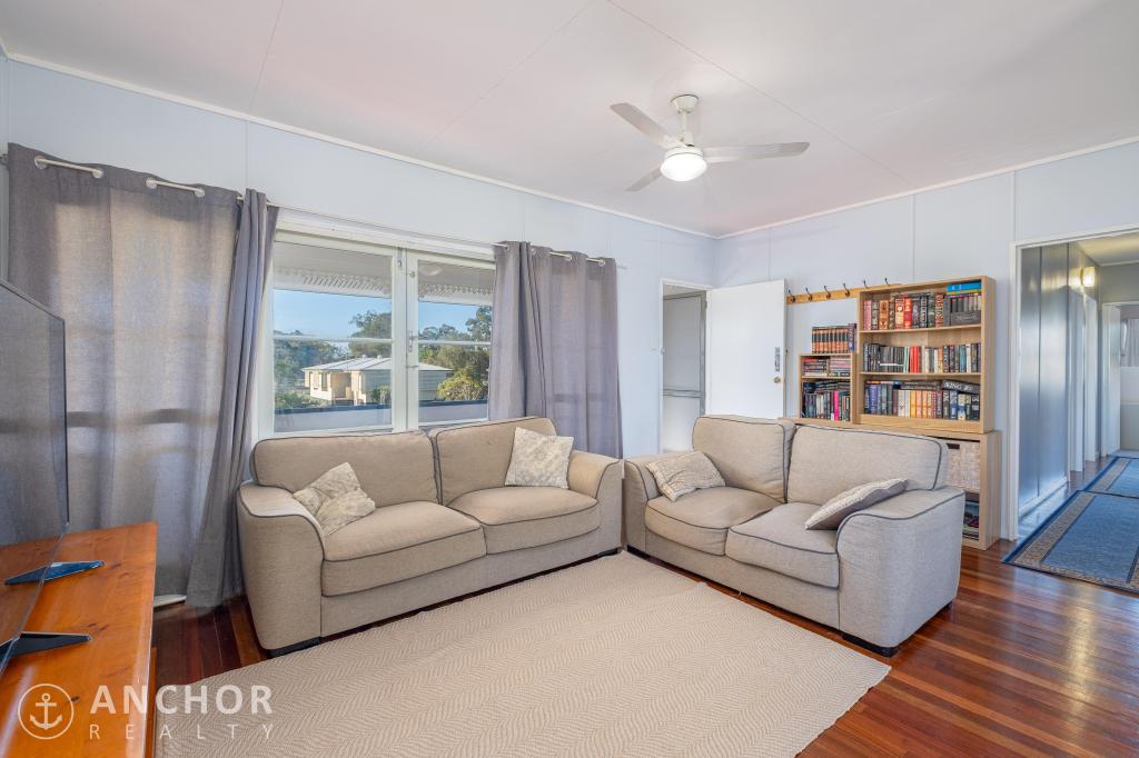 14 Leonard St, Southside, QLD 4570