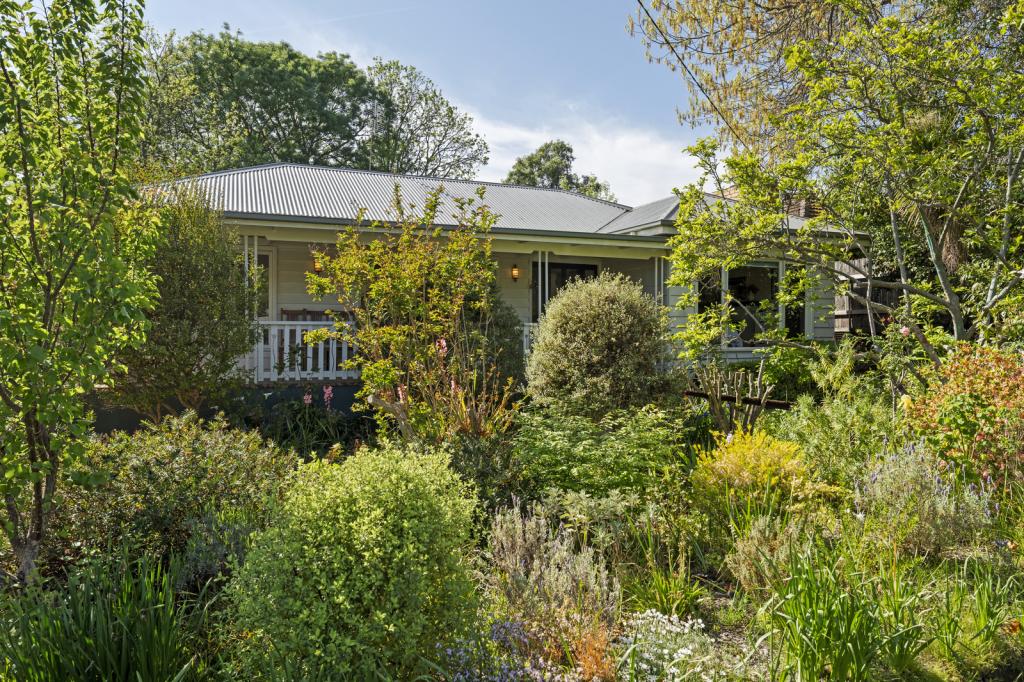 38 Elvins St, Mansfield, VIC 3722