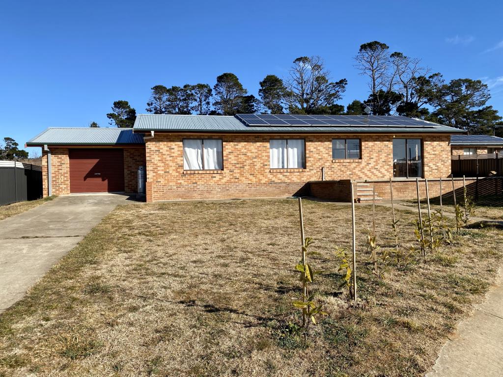 12 BERRIVILLA CL, BERRIDALE, NSW 2628