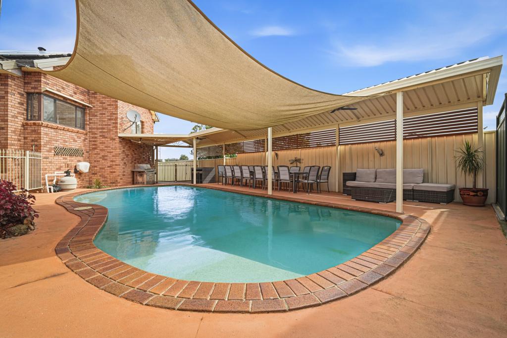 4 Juba Cl, St Clair, NSW 2759