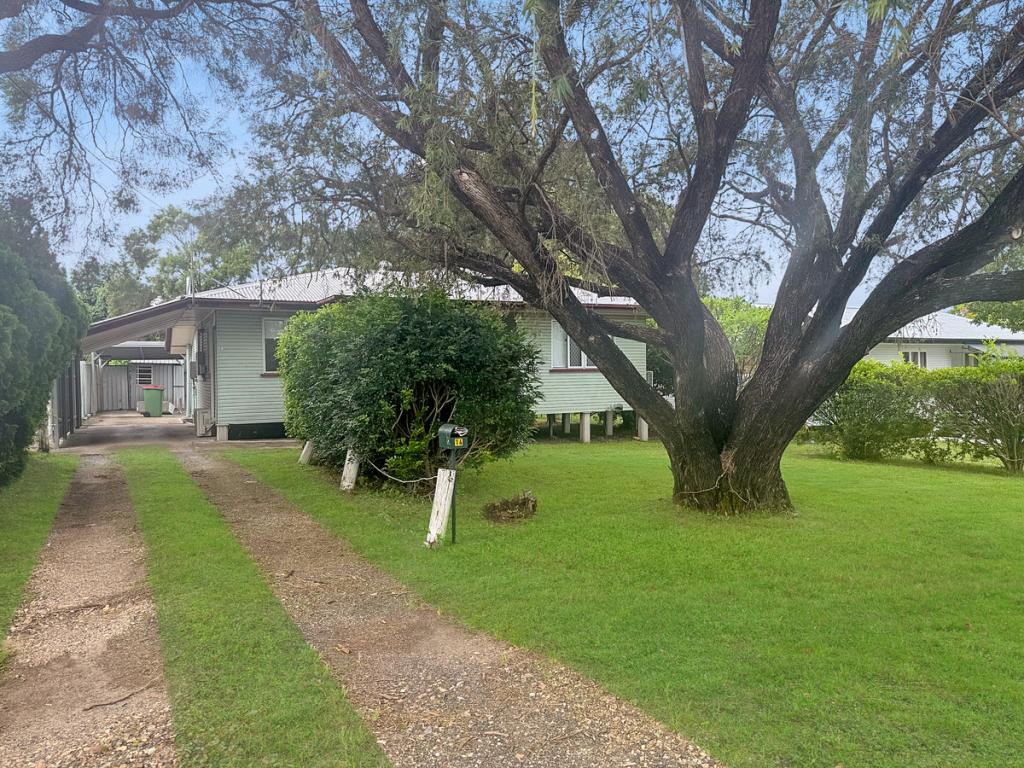 14 Edgar St, Eastern Heights, QLD 4305