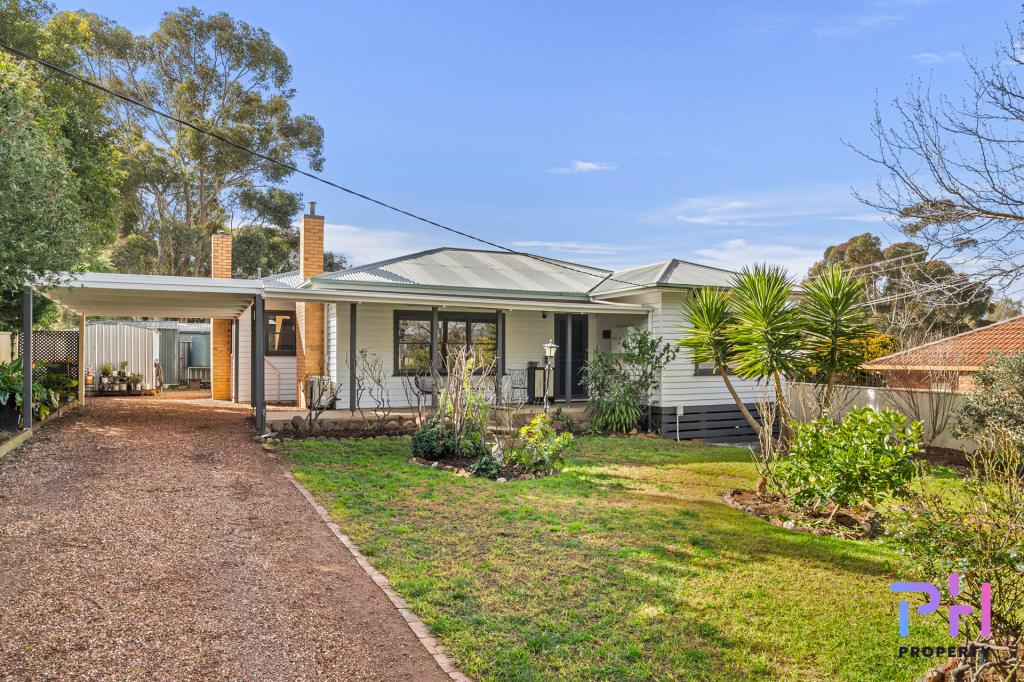 11 Louden St, California Gully, VIC 3556