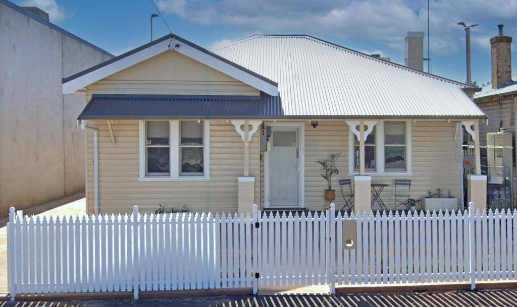 18a Erskine St, Dubbo, NSW 2830