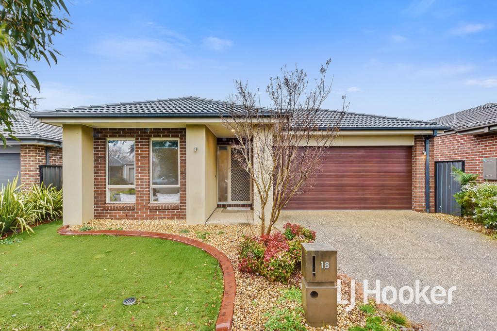 18 Elodea Way, Cranbourne North, VIC 3977