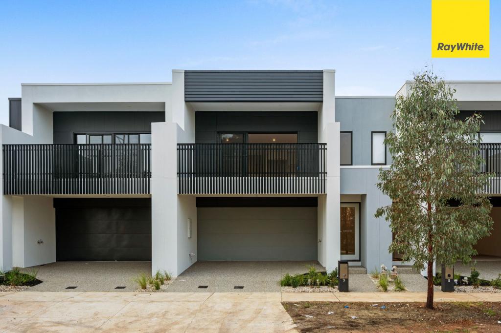 3 Drumchapel Cres, Strathtulloh, VIC 3338