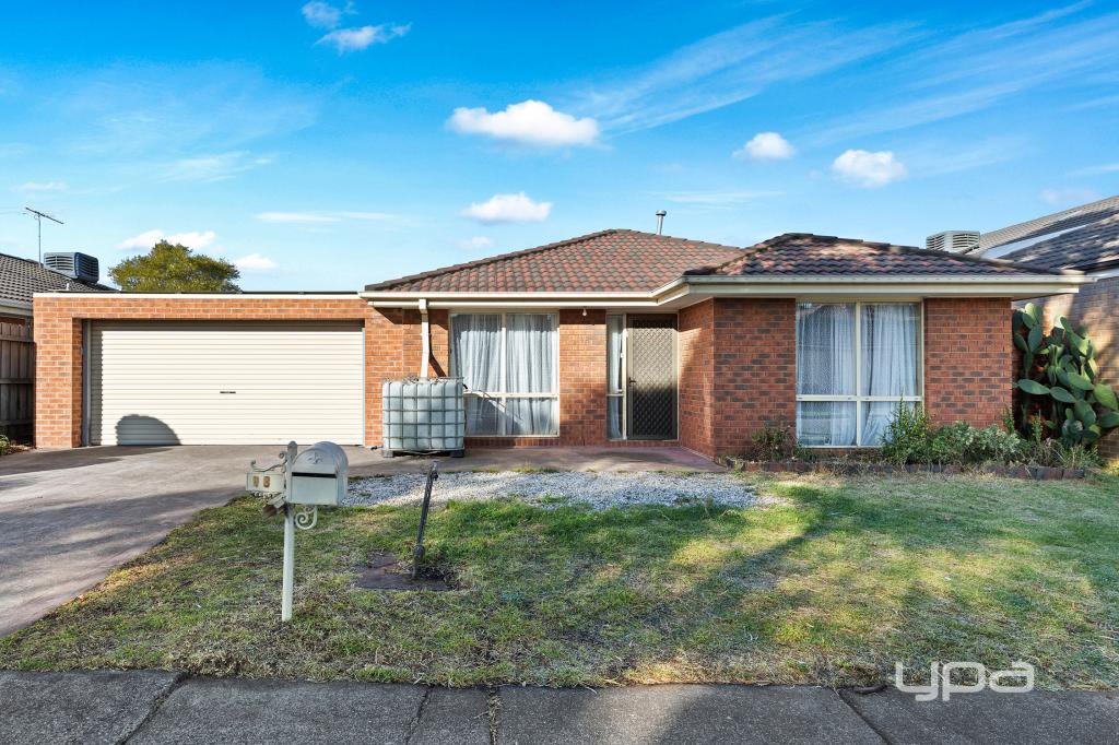 18 Drystone Cres, Cairnlea, VIC 3023