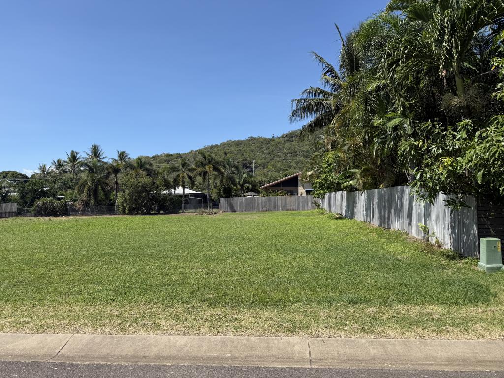 9 Serene Pl, Nelly Bay, QLD 4819