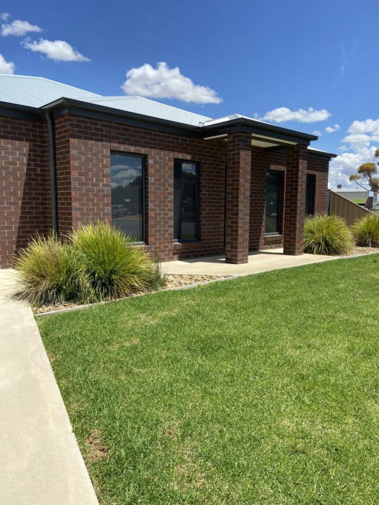 25 Adams Rd, Swan Hill, VIC 3585