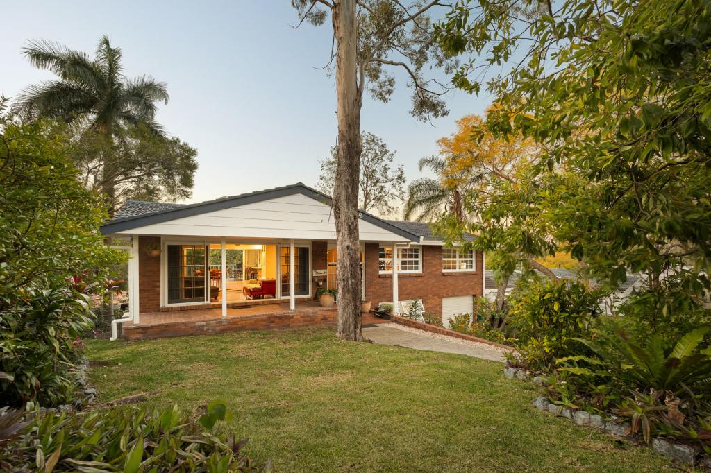 19 Woonalee St, Kenmore, QLD 4069