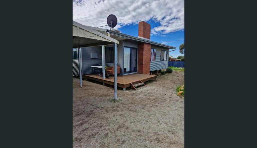 Contact Agent For Address, Merredin, WA 6415