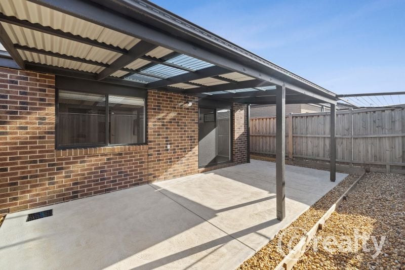 16 Goanna Rd, Clyde North, VIC 3978