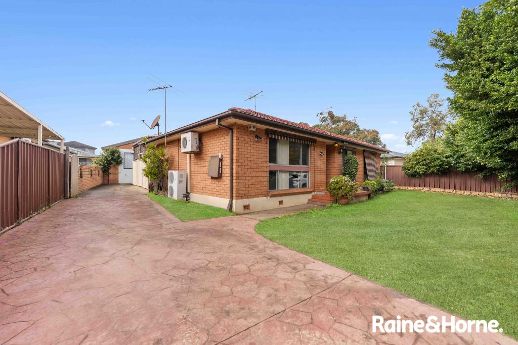 8 & 8A RUNDLE RD, GREEN VALLEY, NSW 2168