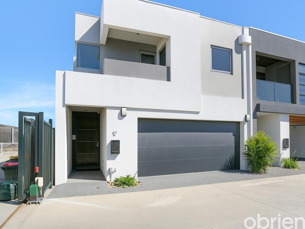 6 Marine Dr, Patterson Lakes, VIC 3197