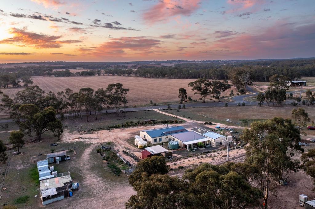 1205 St Arnaud-Dunolly Rd, Bealiba, VIC 3475