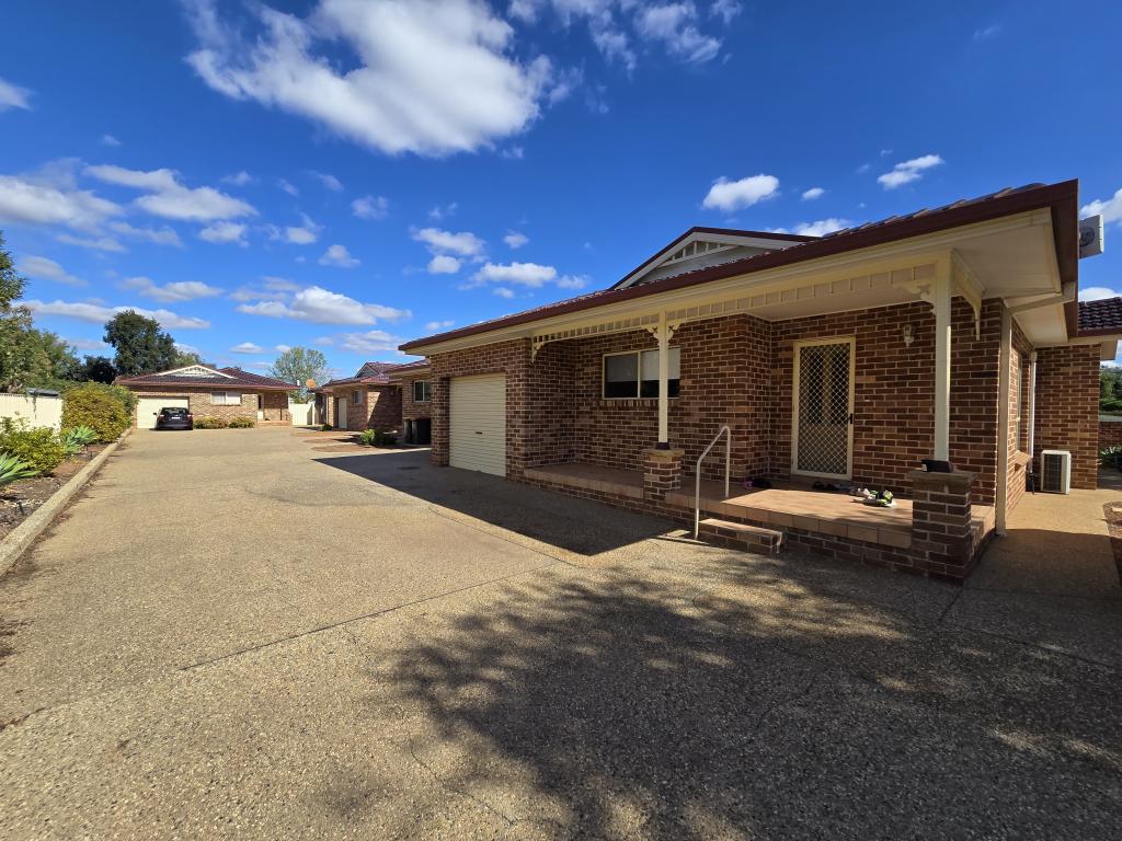 38 Griffin Ave, Griffith, NSW 2680