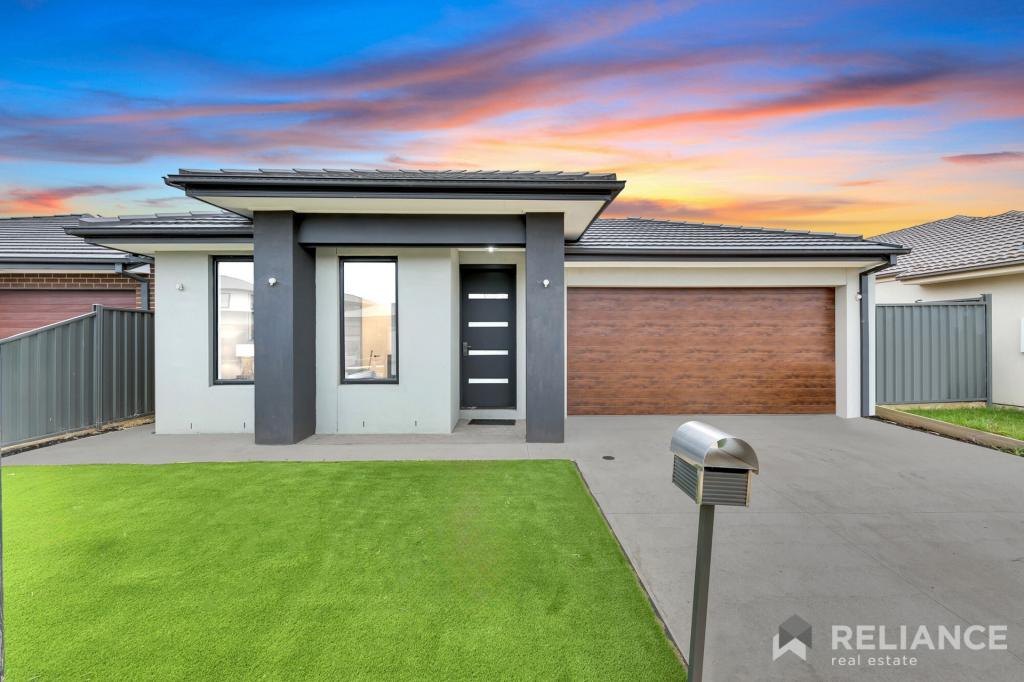 20 Bracknell Cres, Strathtulloh, VIC 3338