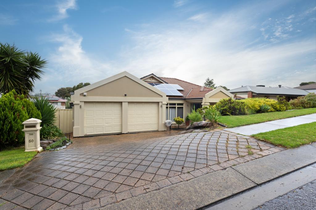 50 Vennachar Dr, Hallett Cove, SA 5158