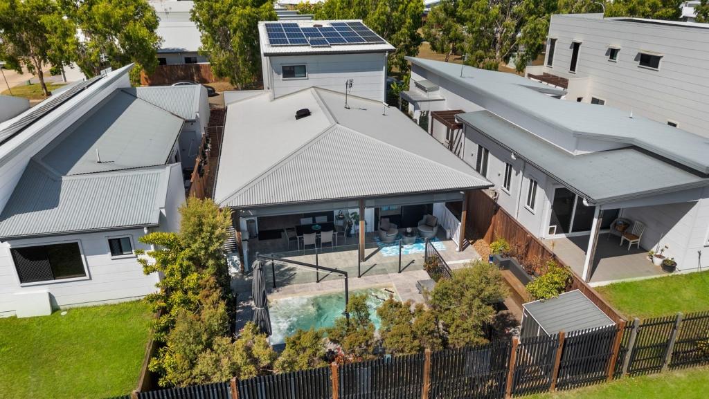 21 HAVENSIDE DR, GARBUTT, QLD 4814