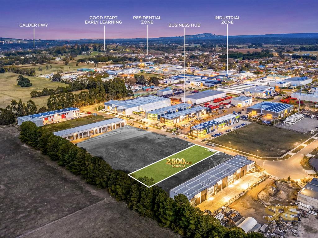 18 Pioneer Way, New Gisborne, VIC 3438