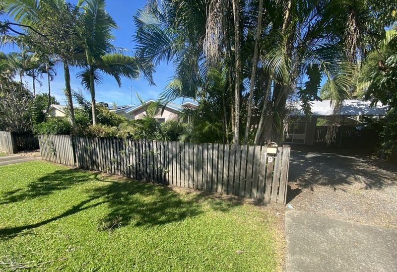19 Cracknell Rd, White Rock, QLD 4868