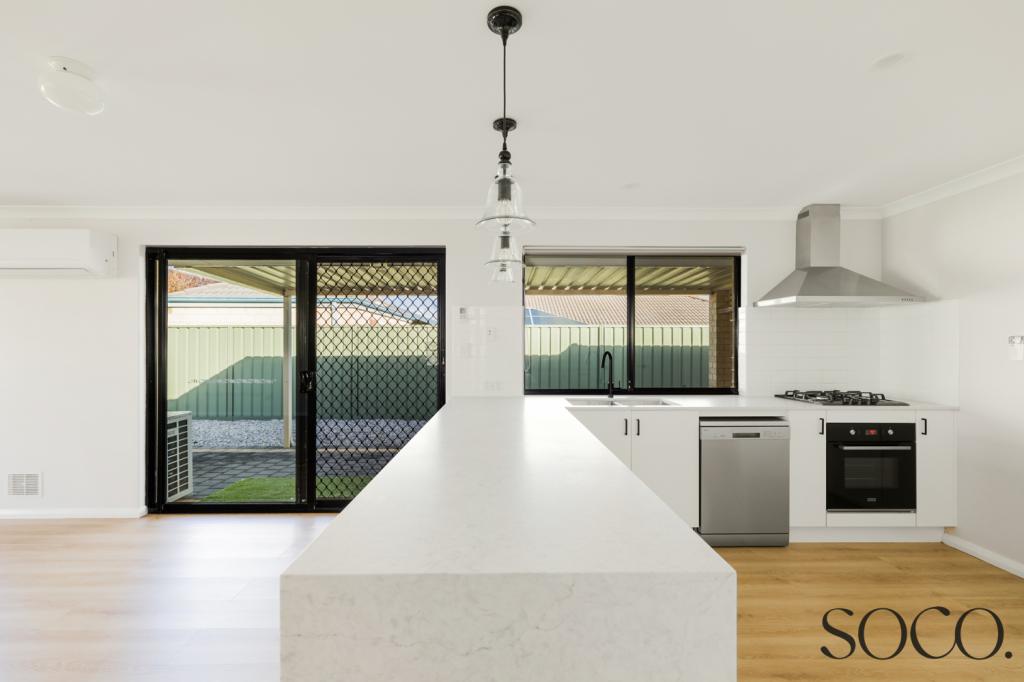4 BARCELONA GRA, PORT KENNEDY, WA 6172