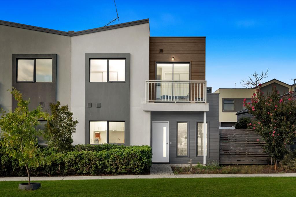 16 Sheba Ct, Hallam, VIC 3803