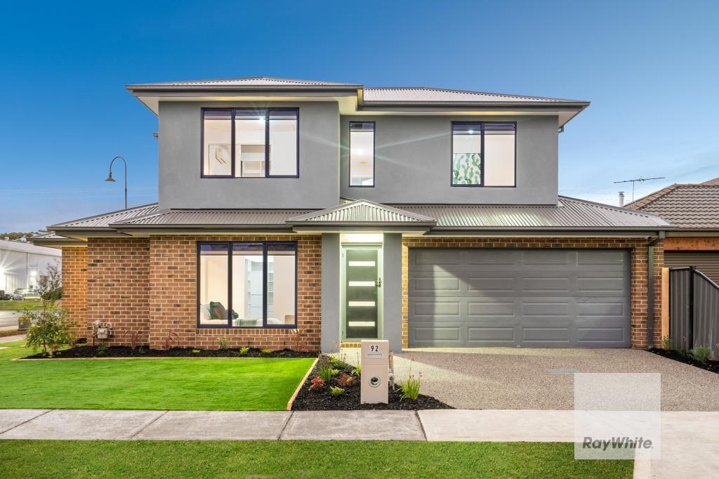 92 Lakewood Bvd, Melton, VIC 3337