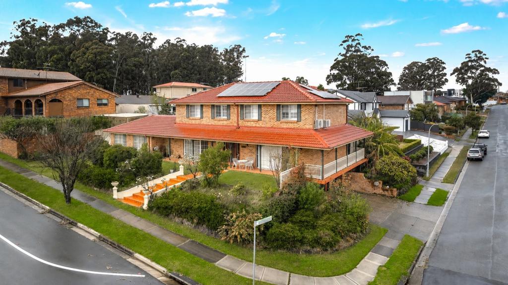 21 Serpentine St, Bossley Park, NSW 2176