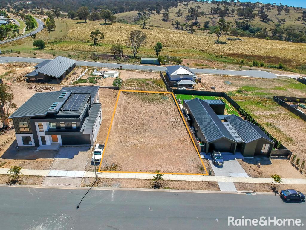 13 CHIMNEY RISE, GOOGONG, NSW 2620