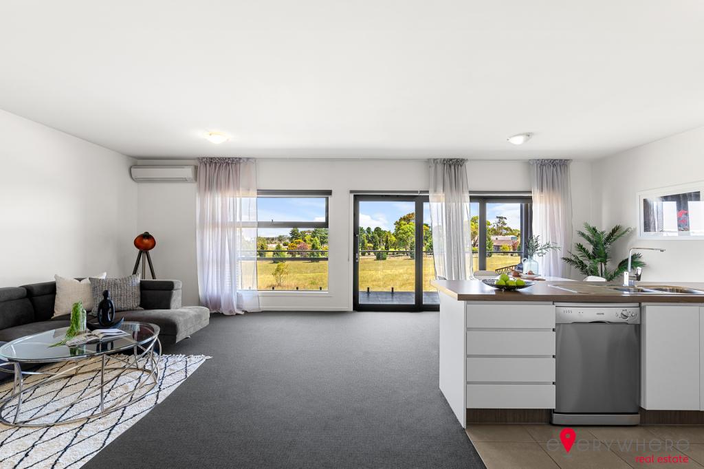 13/1 Jarama Bvd, Epping, VIC 3076