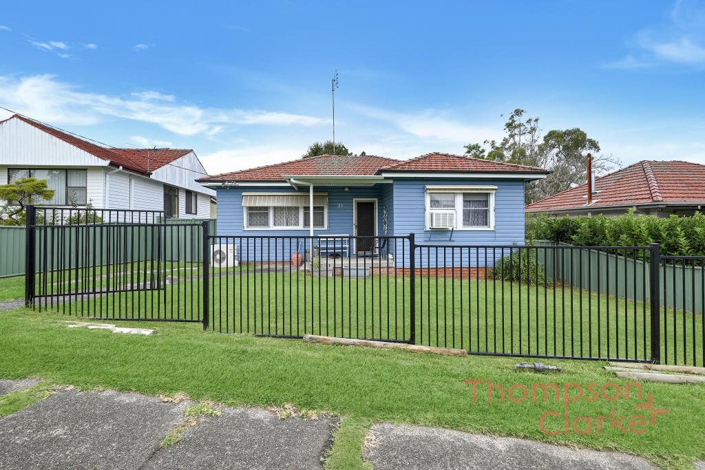 25 Adelaide St, Raymond Terrace, NSW 2324