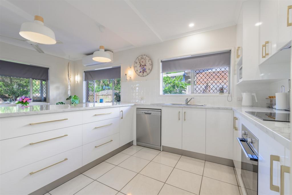 4 Ward Cl, South Gladstone, QLD 4680