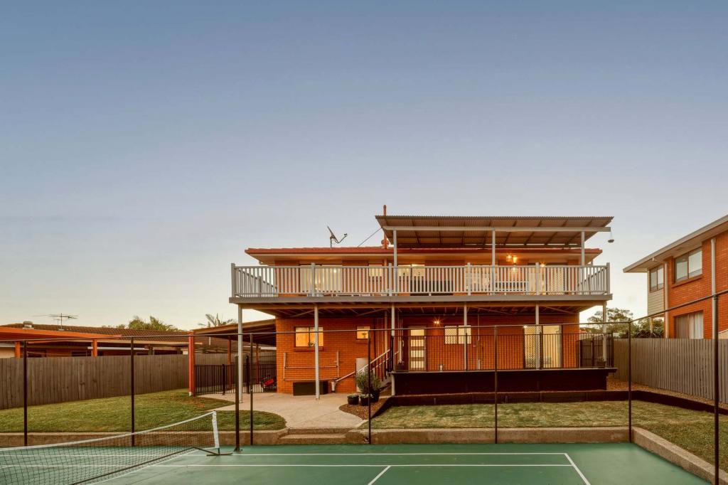 3 Harvest St, Mansfield, QLD 4122