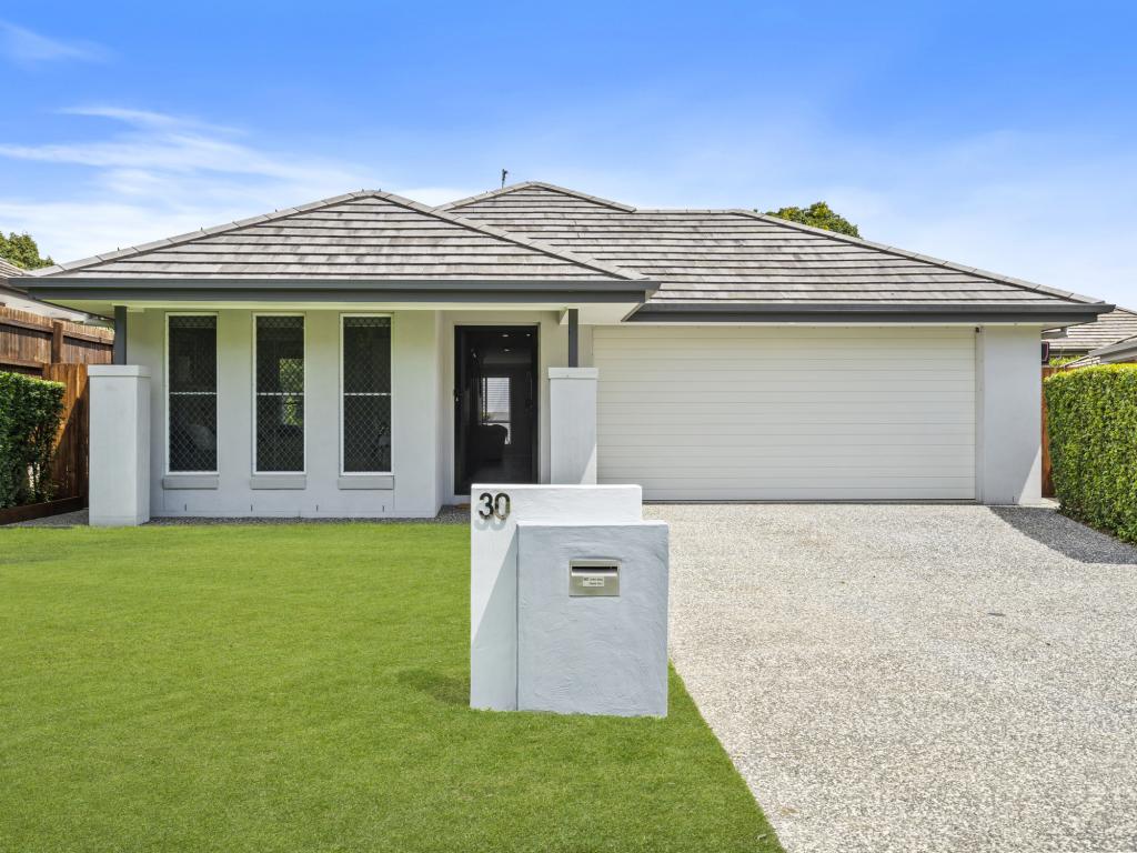 30 Vedson St, Birkdale, QLD 4159