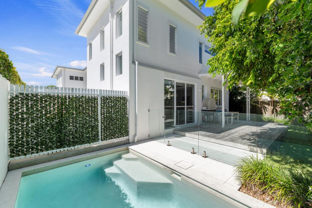 2/113 GYMPIE TCE, NOOSAVILLE, QLD 4566