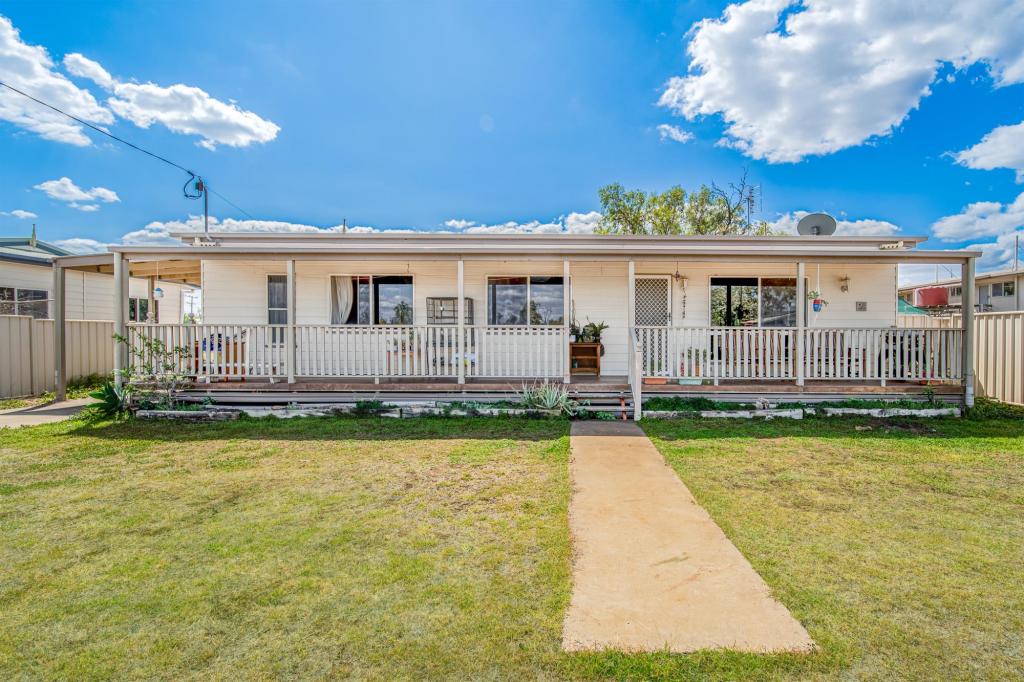 31 Gordon St, Capella, QLD 4723