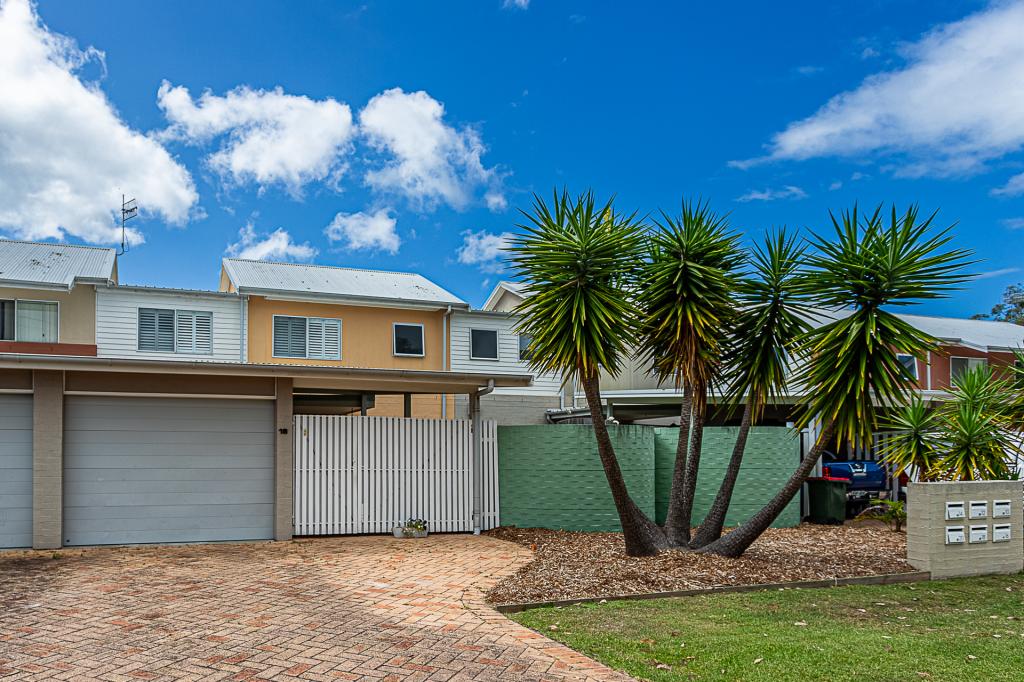 18 Yalinbah St, Tea Gardens, NSW 2324