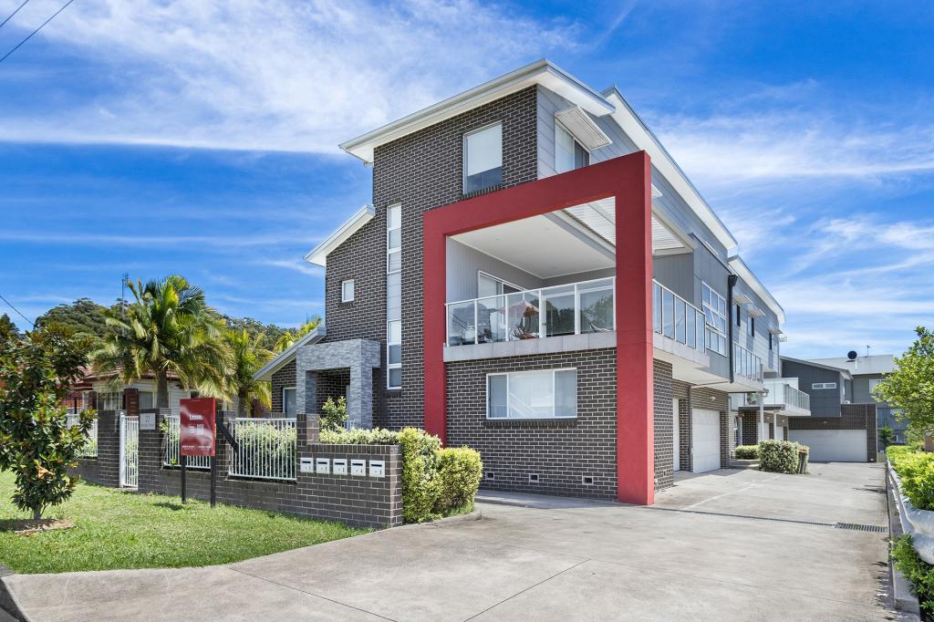 4/22 HEASLIP ST, CONISTON, NSW 2500