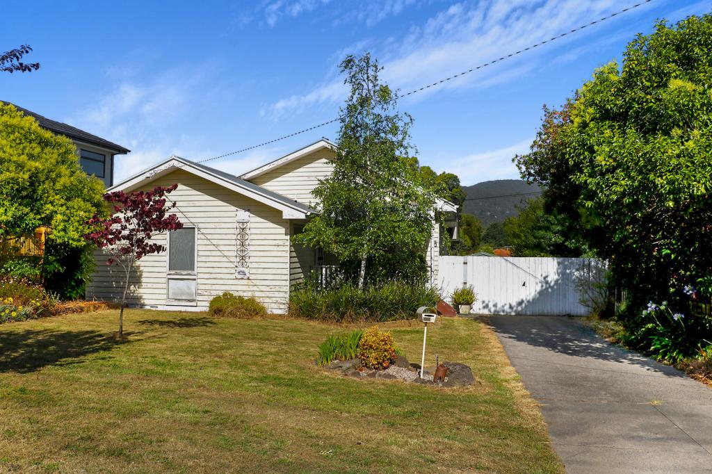 27 Woodvale Rd, Boronia, VIC 3155
