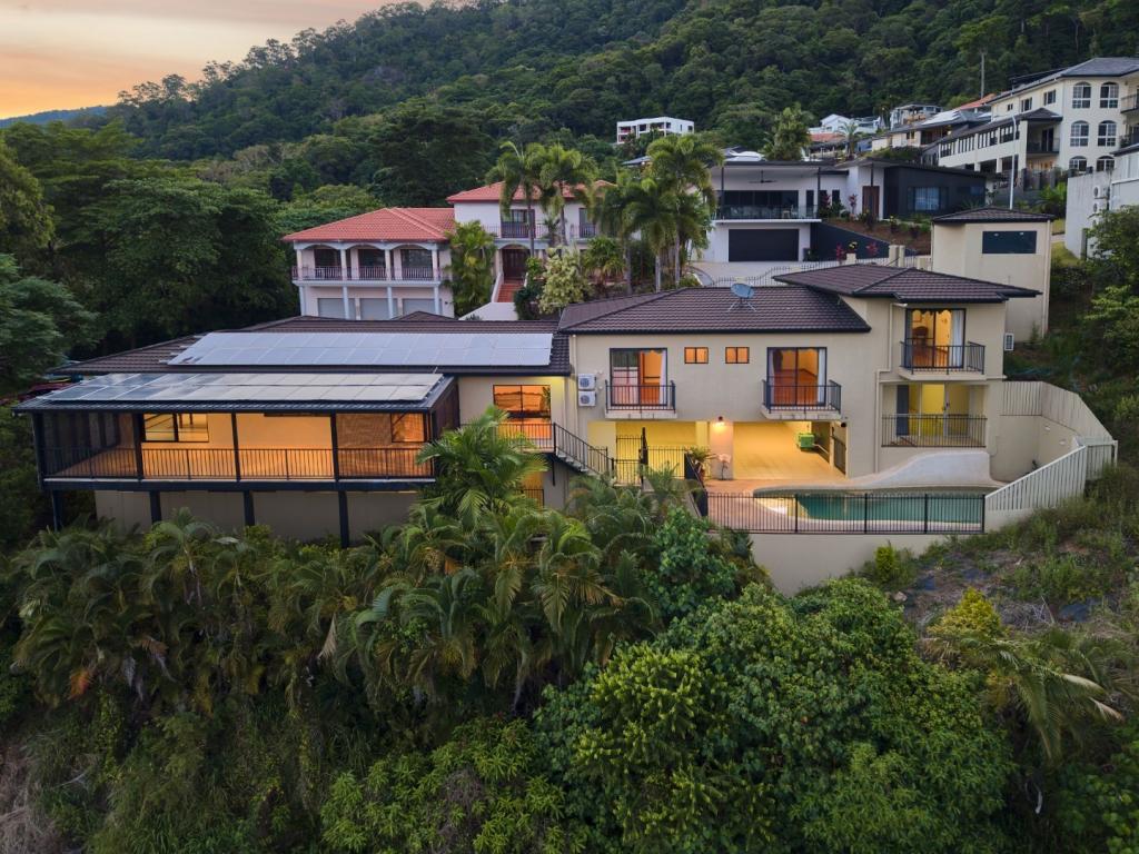 5 Richmond Ct, Mooroobool, QLD 4870