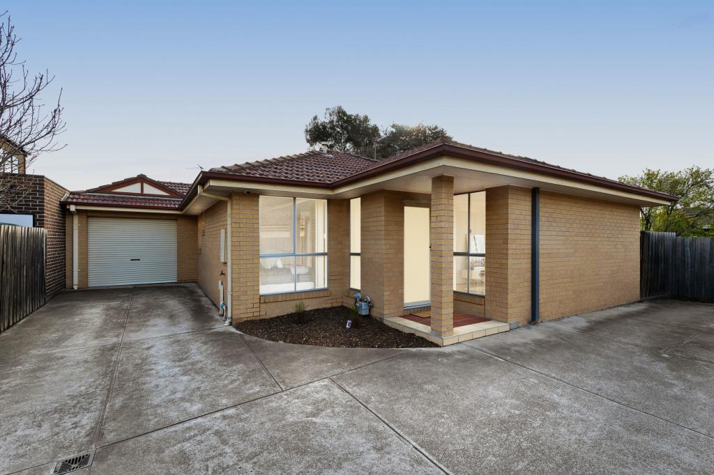 2/14 Millers Rd, Brooklyn, VIC 3012